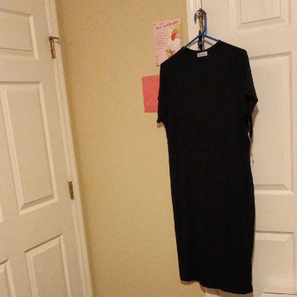 Chic Black Midi Dress